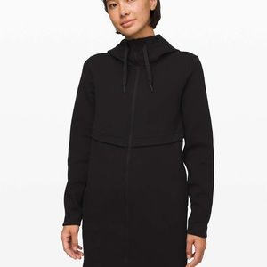 Lululemon Long Horizons Hoodie in Black size 4